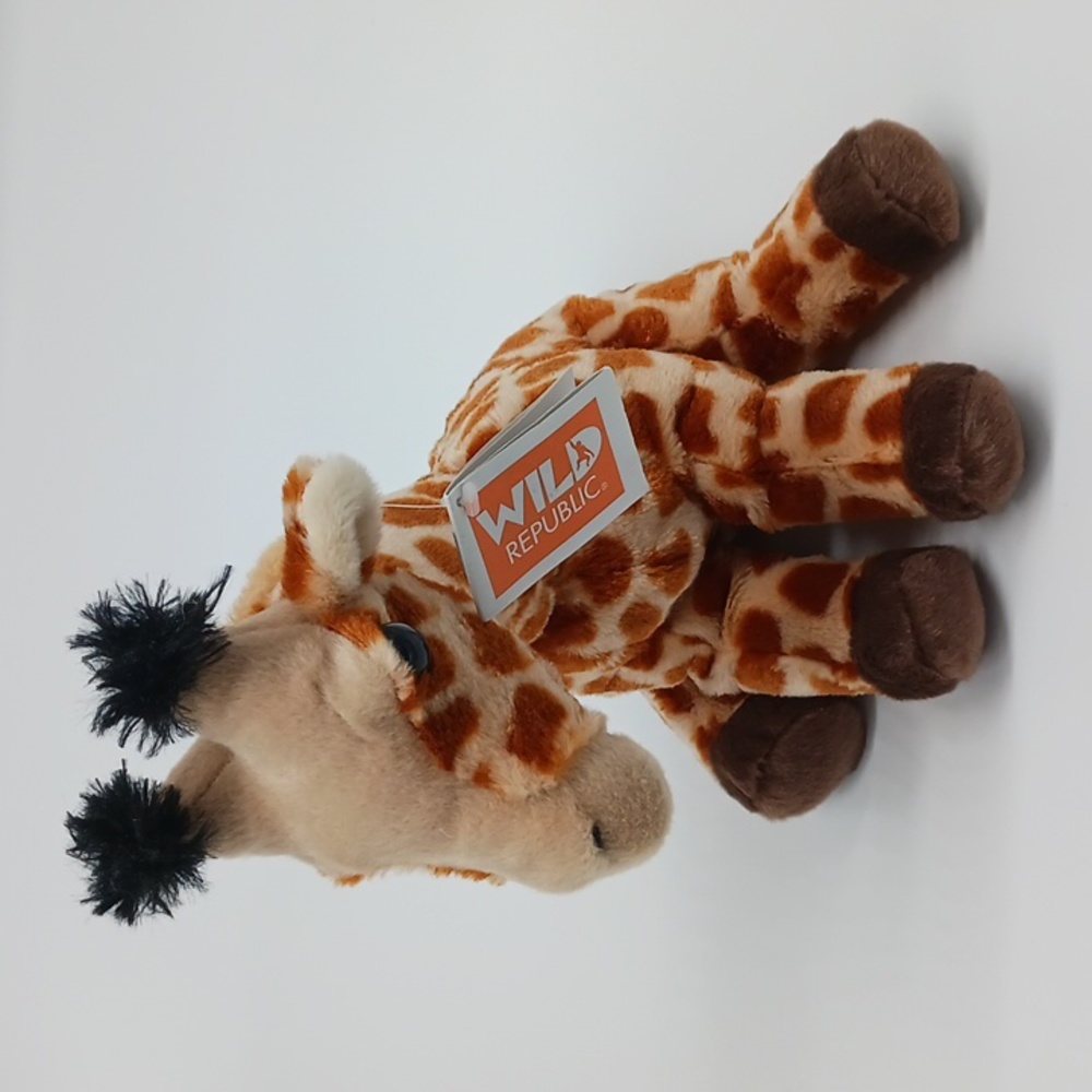 Wild Republic Giraffe Stuffed Animal - NWT
